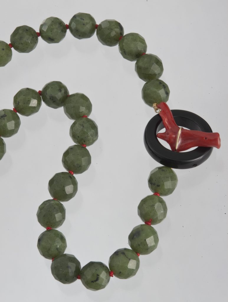 “Green, black and red” Necklace jade, onyx, coral