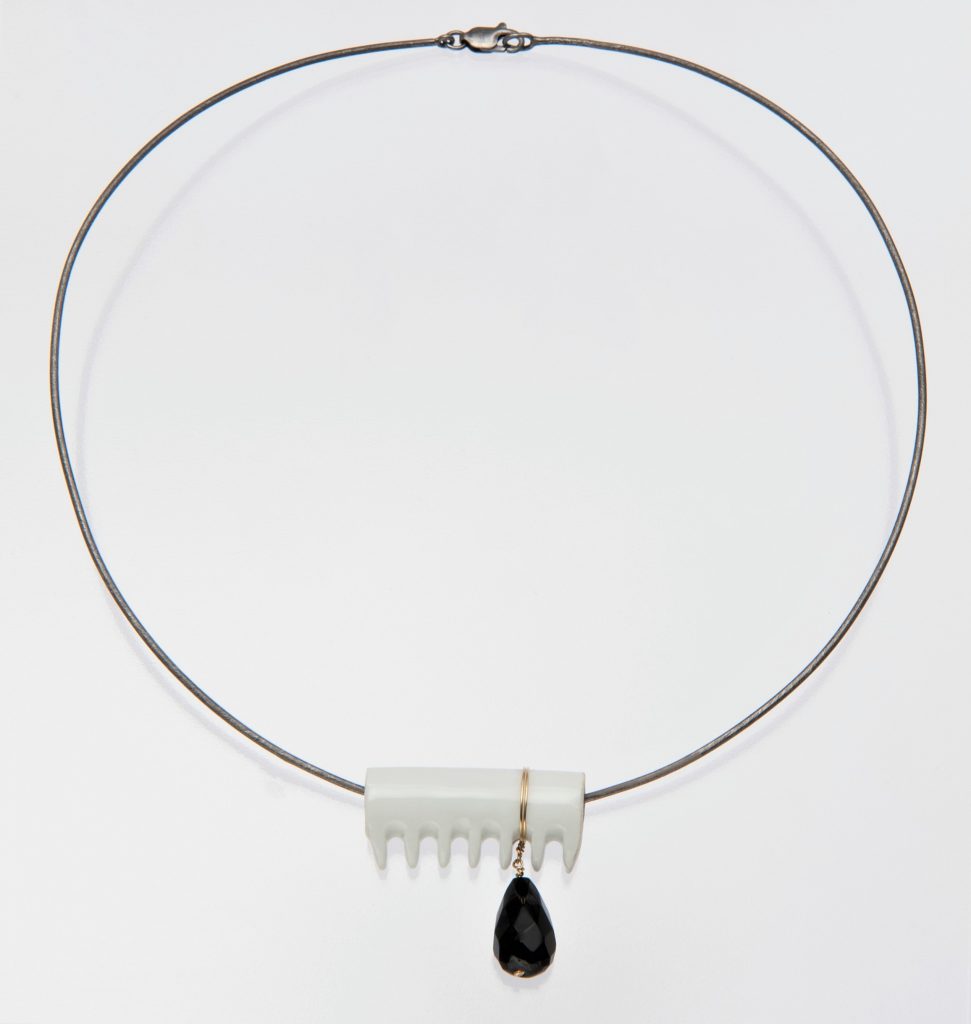 “Porceldrop I” Necklace silver and gold, black, porcelain, onyx, matt