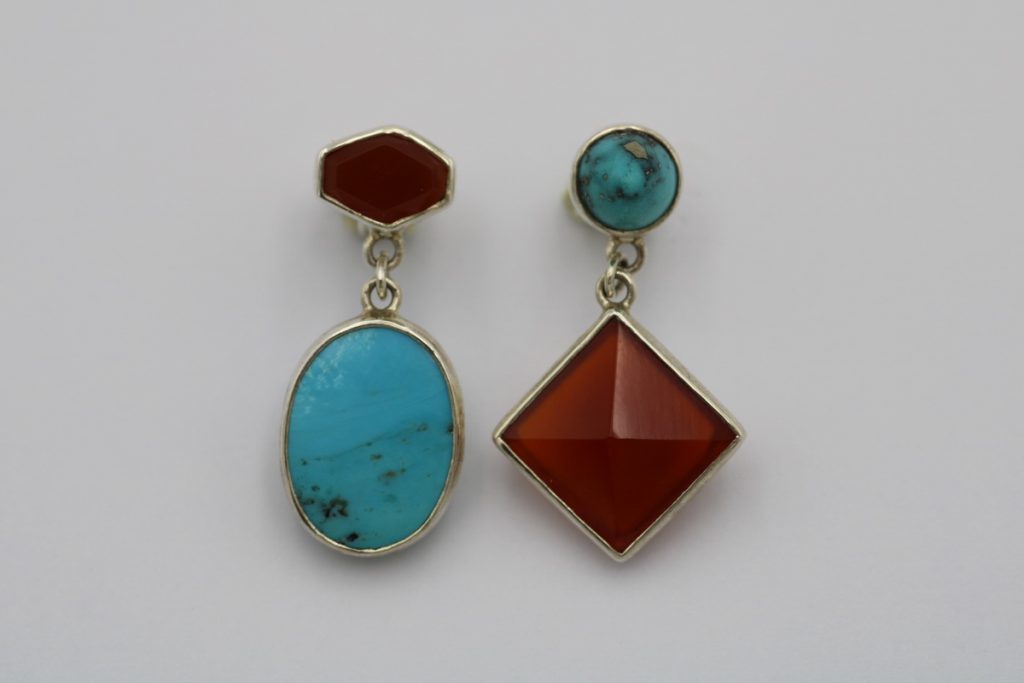 “Balanced asymmetry”  Earrings silver, turquoise, carneol