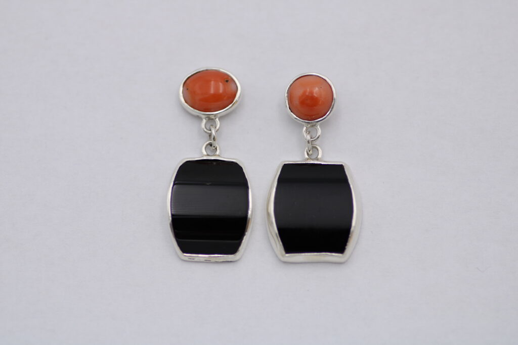 “Balanced asymmetry” Earrings silver, coral, onyx