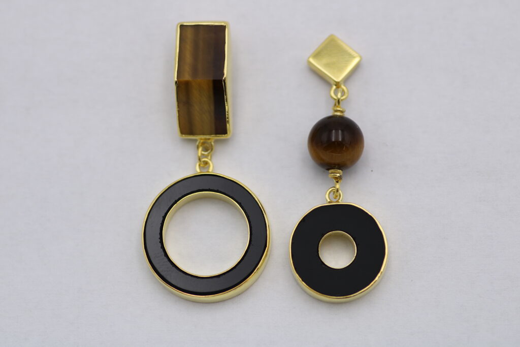 “Balanced asymmetry” Earrings silver, yellow, tiger eye, onyx