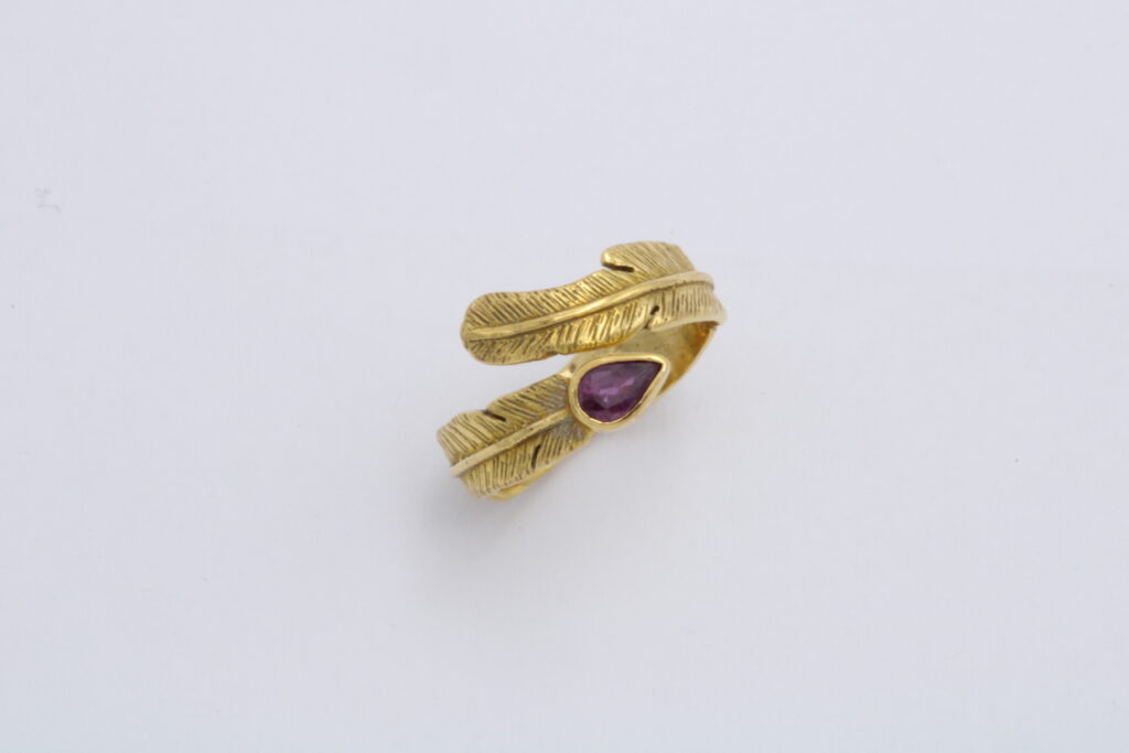 “Feather” Ring, gold, tourmaline