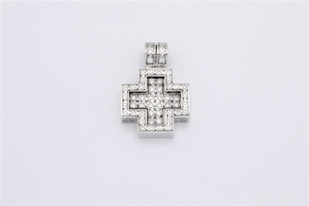 “Full to brilliant” Cross, white gold, diamonds