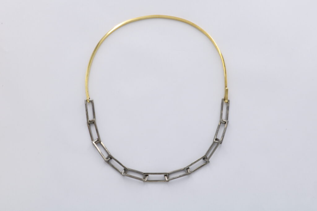 “Hybrid chain I” Necklace, silver, black, yellow