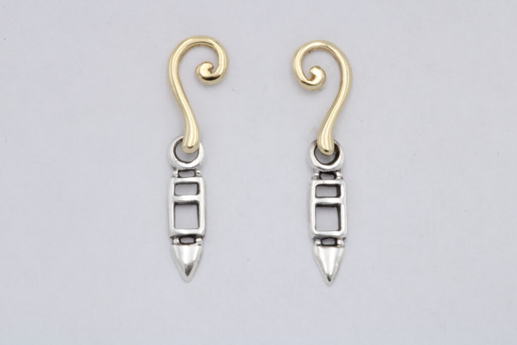 “Assyrian arrow ΙΙ” Earrings silver and gold