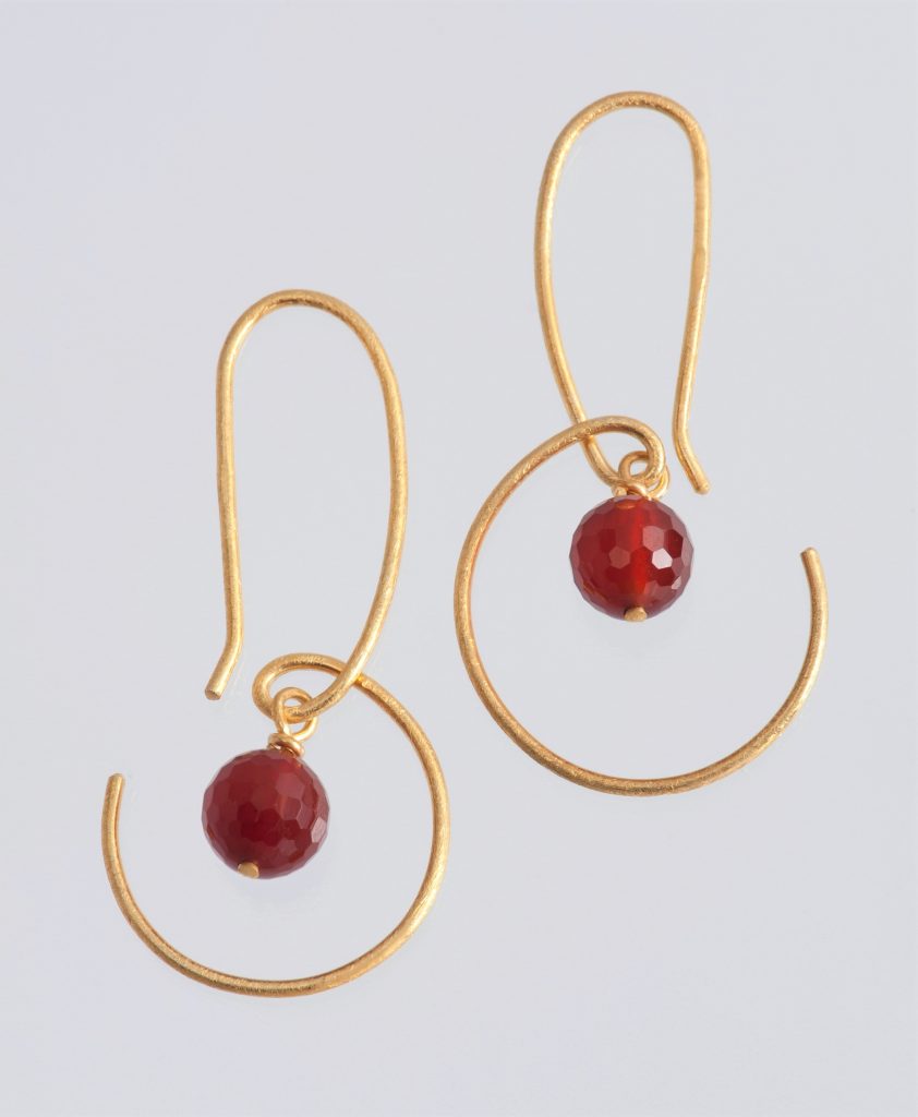 “Unicondular VI” Earrings silver, yellow, garnet