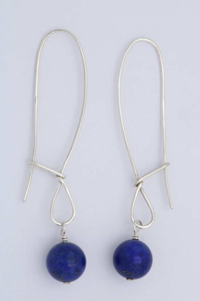 “Unicondular II” Earrings silver, lapis lazuli