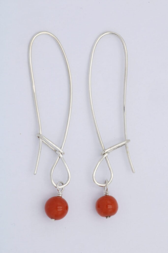 “Unicondular II” Earrings silver, coral