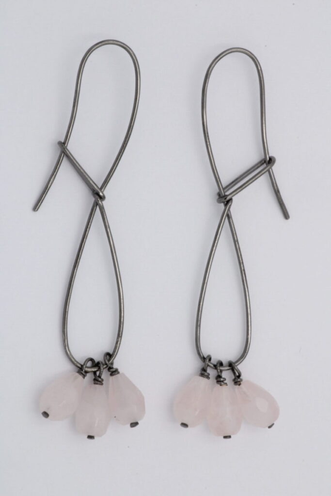 “Unicondular ΙΙΙ” Earrings silver, black, pink quartz