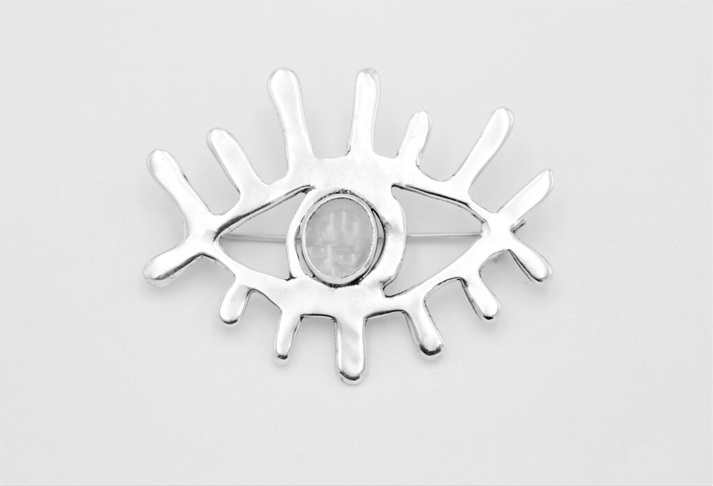 “Eye with lashes…” Brooch silver, quartz