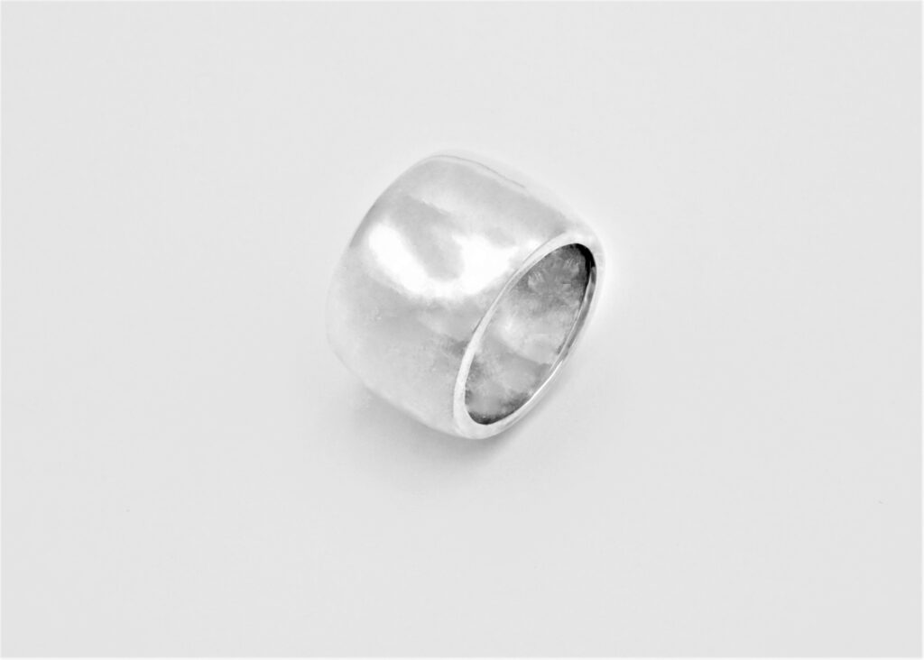 “As simple as it gets..I” Ring, silver