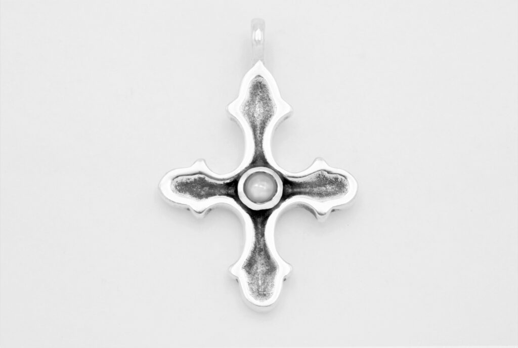 “Museum Stathatou collection IIΙ” Cross silver, pearl