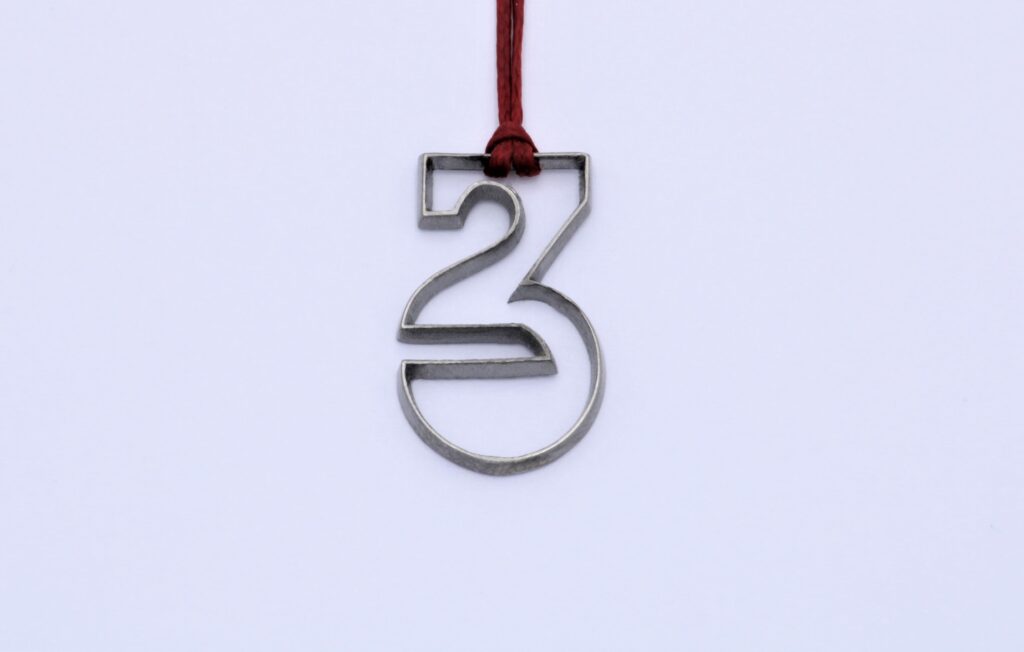 “Outline” Pendant-lucky charm 2023 silver, black