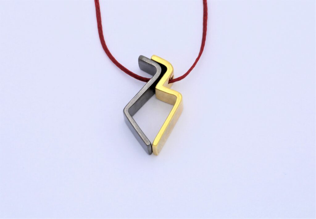 “Minimal” Pendant-lucky charm 2023 silver, yellow-black