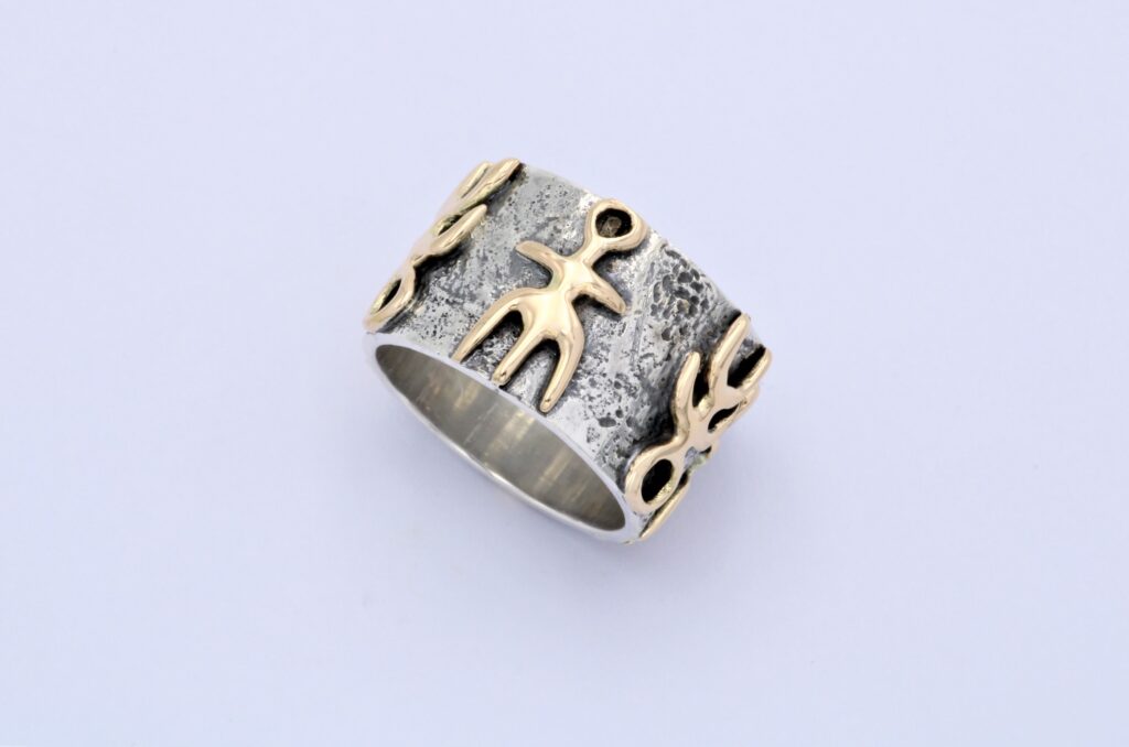 “” Ring, silver and gold