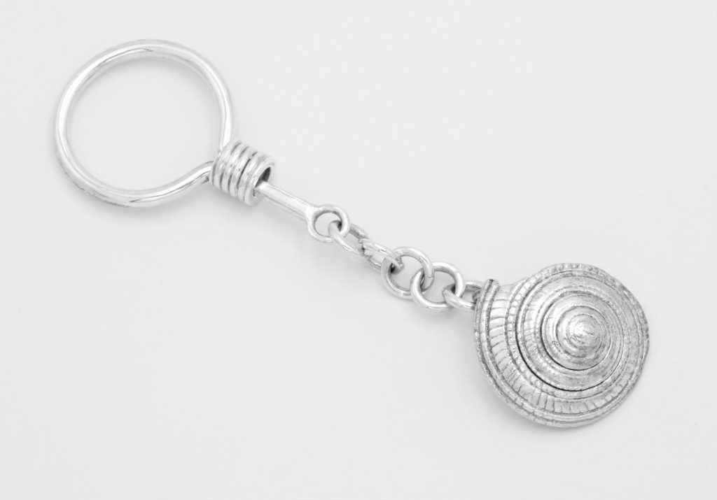 “Key chain II-Seashell” Key chain silver and pendant brass