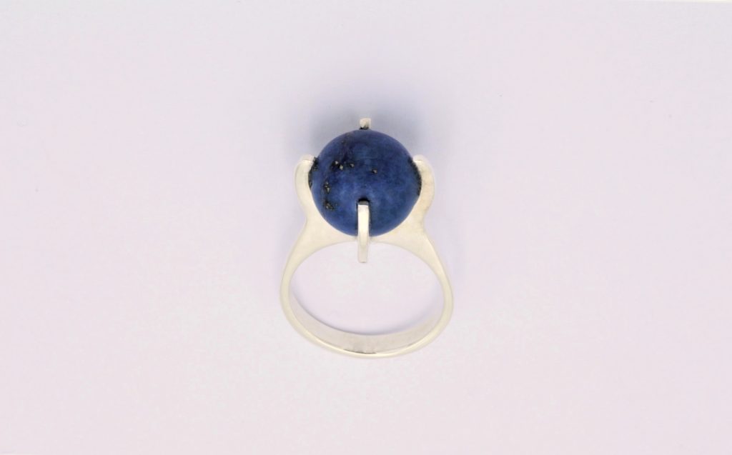 “Sixties” Ring, silver, lapis lazuli