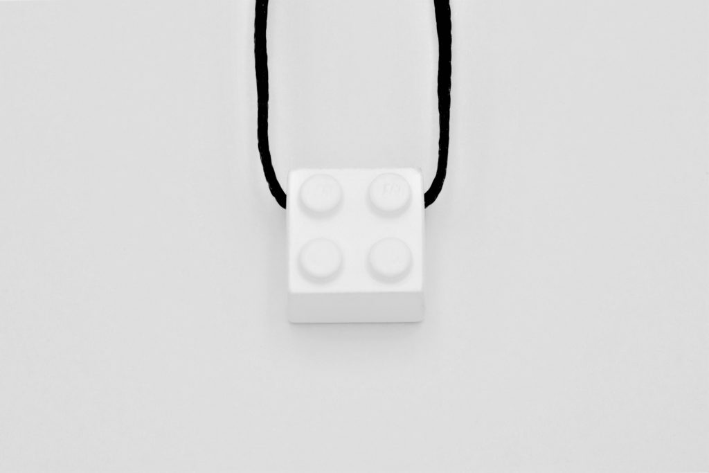 “Lego III” Pendant brass white electrostatic