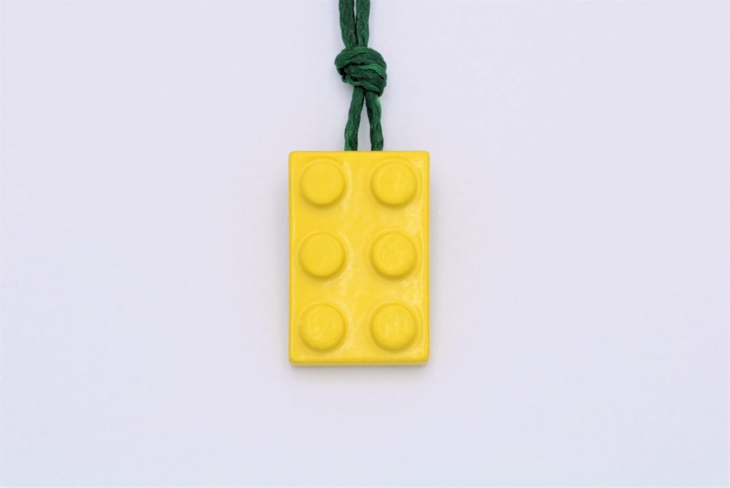 “Lego II” Pendant brass yellow electrostatic