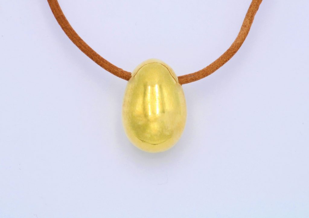 “Easter egg Ι” Pendant brass yellow
