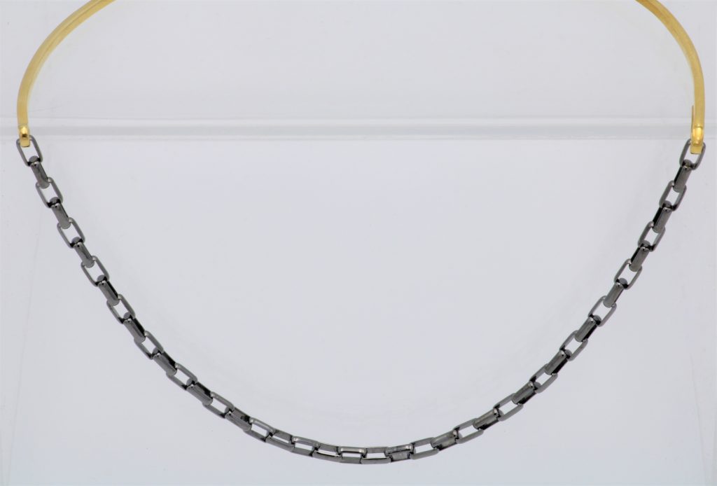 “Hybrid chain III” Necklace, silver, yellow, black