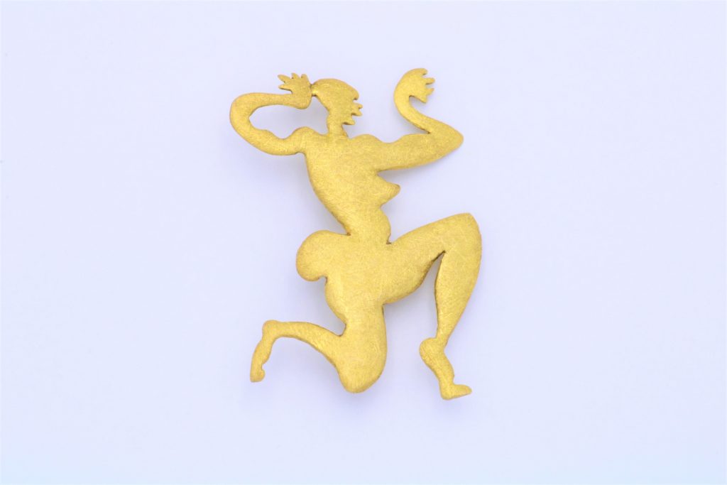 “Josephine A IΙ” Brooch-pendant silver, yellow, matt