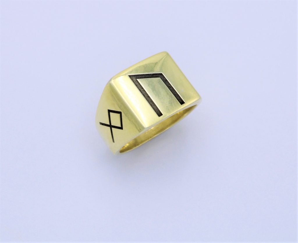 “Rune Uruz-Othila-Thurisaz” Ring, silver, yellow