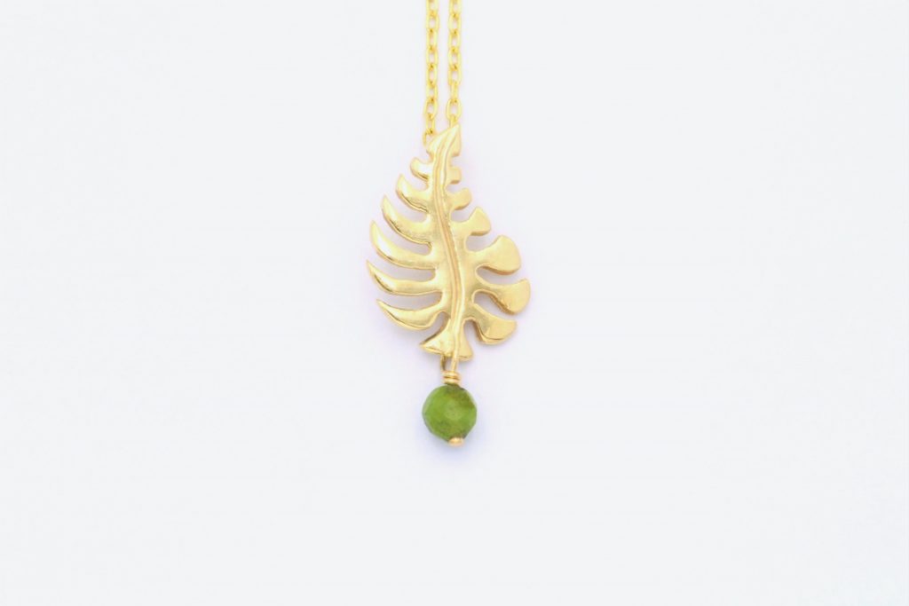 “Monstera” Pendant gold, jade