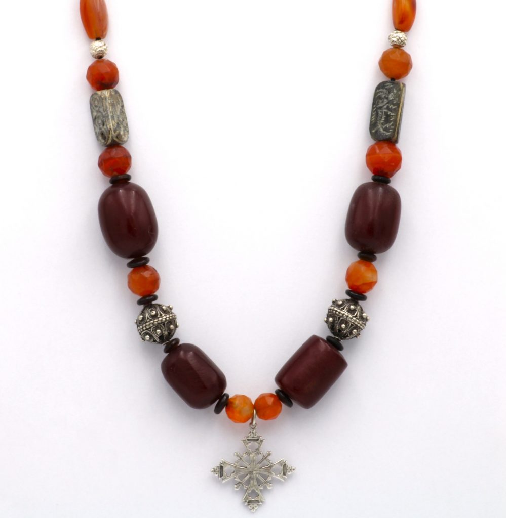 “Leontia” Necklace silver amber, carnelian, steatite