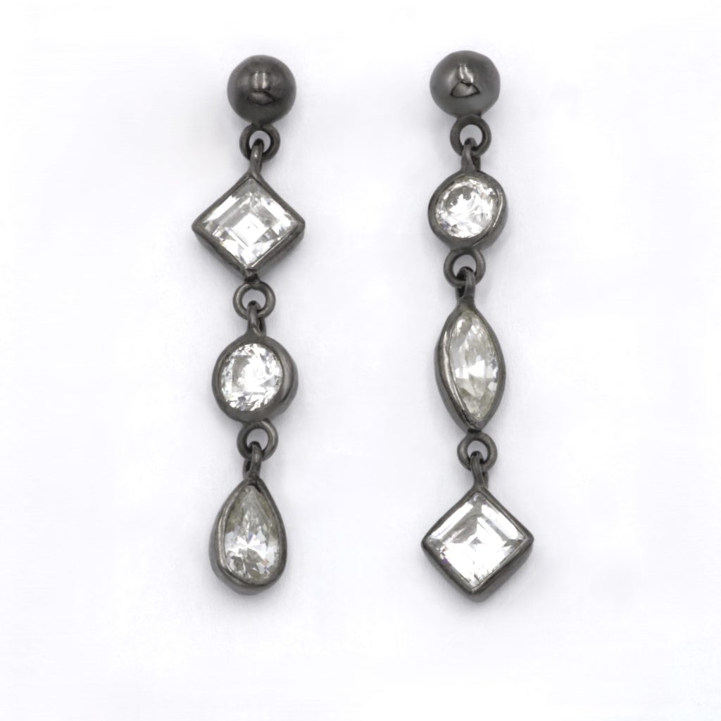 “Glam rock” Σκουλαρίκια ασημένια μαύρα με cubic zirconium