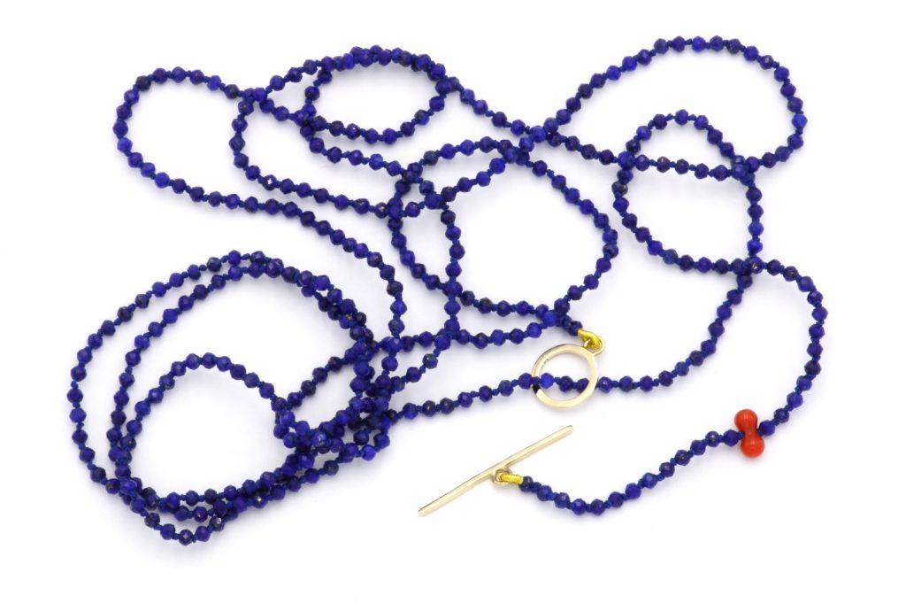 “Lapis with a twist” Κολιέ χρυσό με λάπις και κοράλι