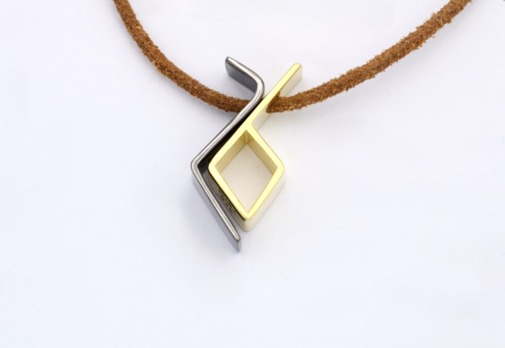 “Μίνιμαλ” Πανταντίφ – Γούρι 2026 ασημένιο, κίτρινο-μαύρο