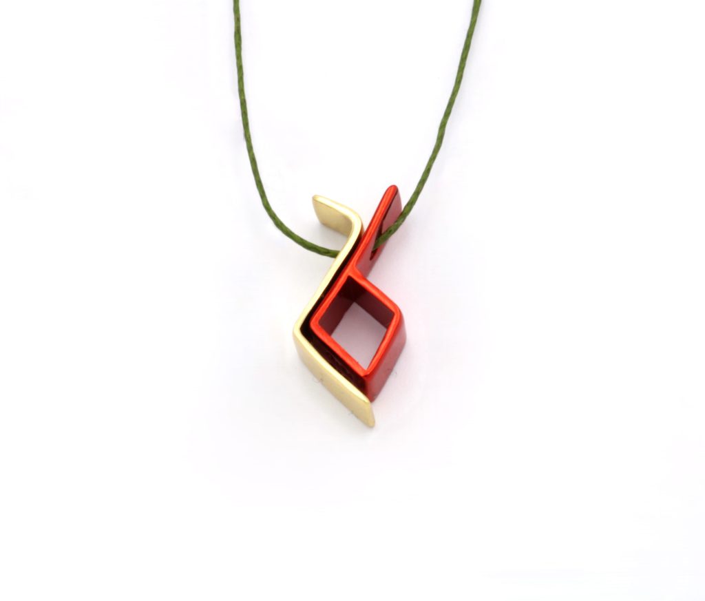 “Μίνιμαλ” Πανταντίφ – Γούρι 2026 ασημένιο, κόκκινο-κίτρινο