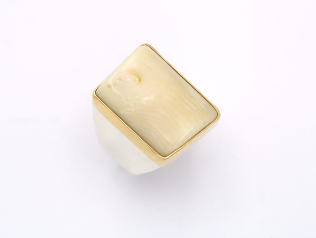 “White coral” Ring, silver and gold, white coral