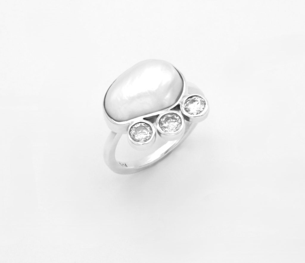 “Satellites” Ring, silver, pearl, cubic zirconium