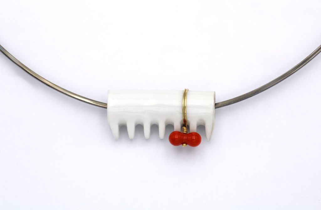 “Porceldrop I” Necklace silver and gold, black, porcelain, coral